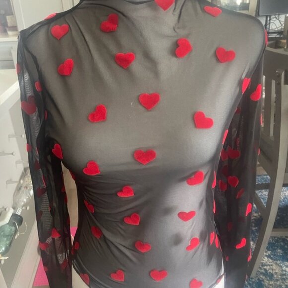 Women’s Heart Top - Picture 3 of 4